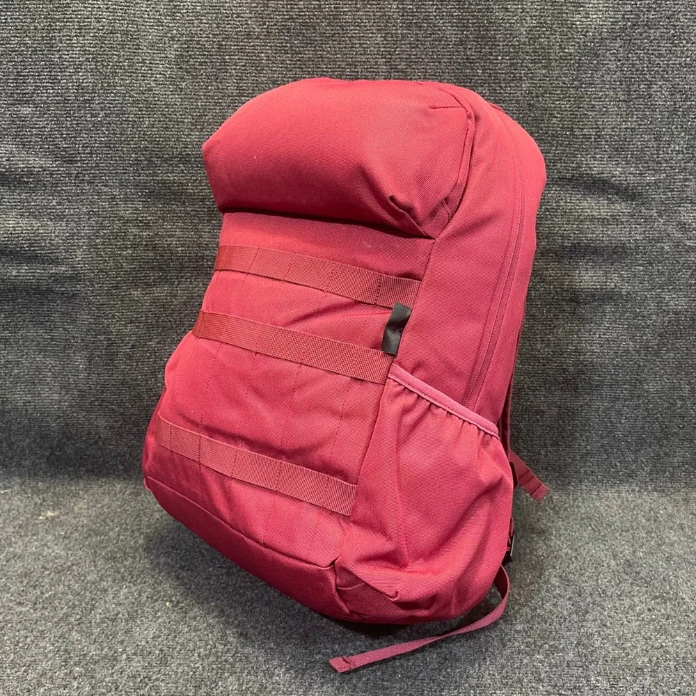 AmazonBasics B078J7NT5G Deep Red MOLLE Canvas Backpack for Laptops up to 15 inch
